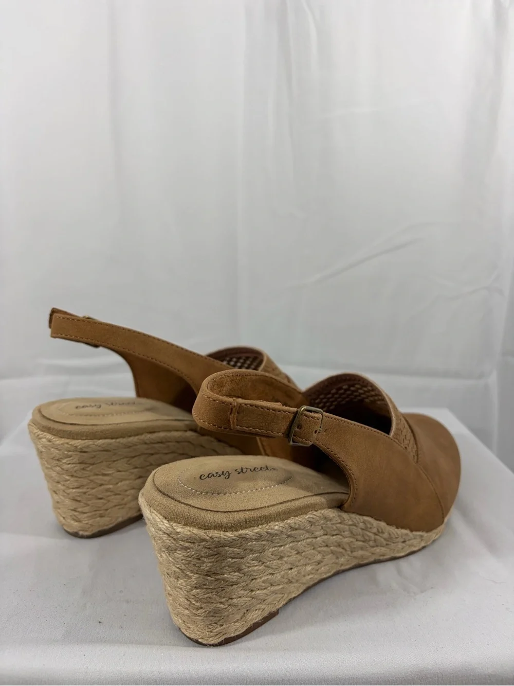 NWT Easy Street Women's Size 9.5 Brown 3 Inch Wedge Slingback Espadrille Heels